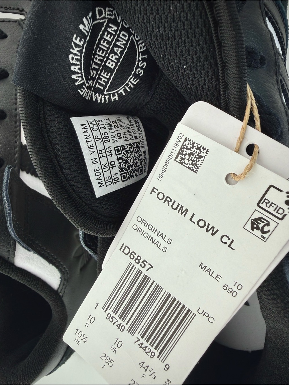 adidas Men’s Forum Low-Tops in Black, White & Gum w/Leather & Suede ID6857 10.5M - Picture 6 of 6